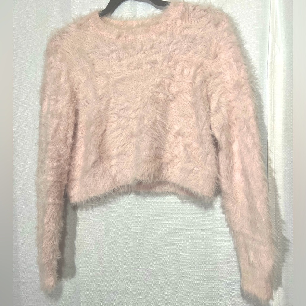 Kendall and Kylie light pink fuzzy sweater size XS